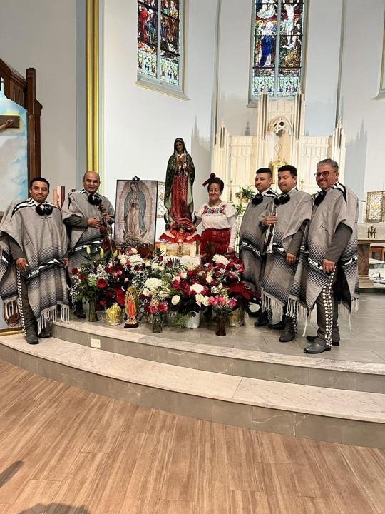Mariachi Voz de México: Mañanitas a la Virgen de Guadalupe